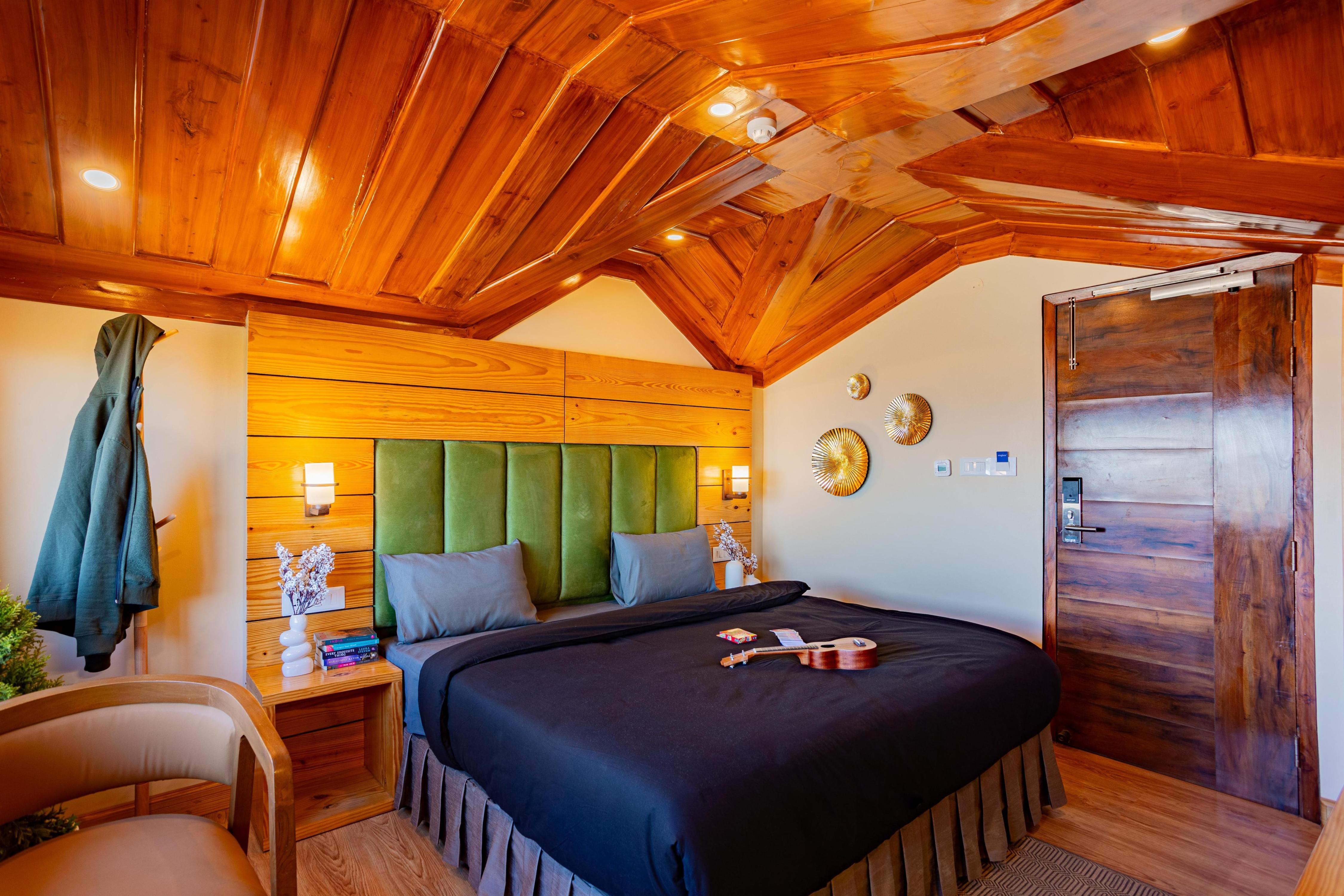 The Hosteller Shimla, Valley View - Tap to explore photos