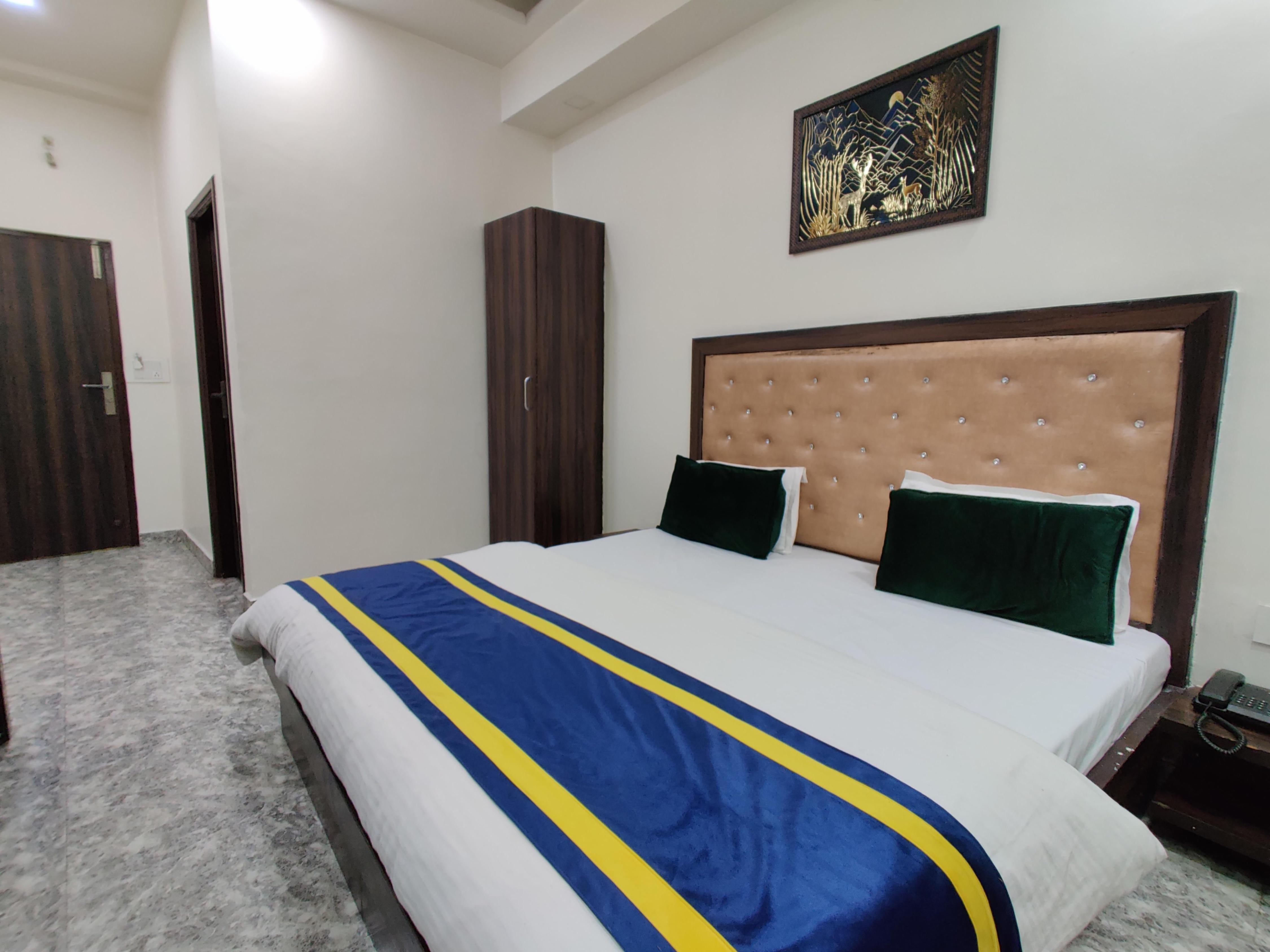 Golden GSC Hotel Room Type - Deluxe Double room