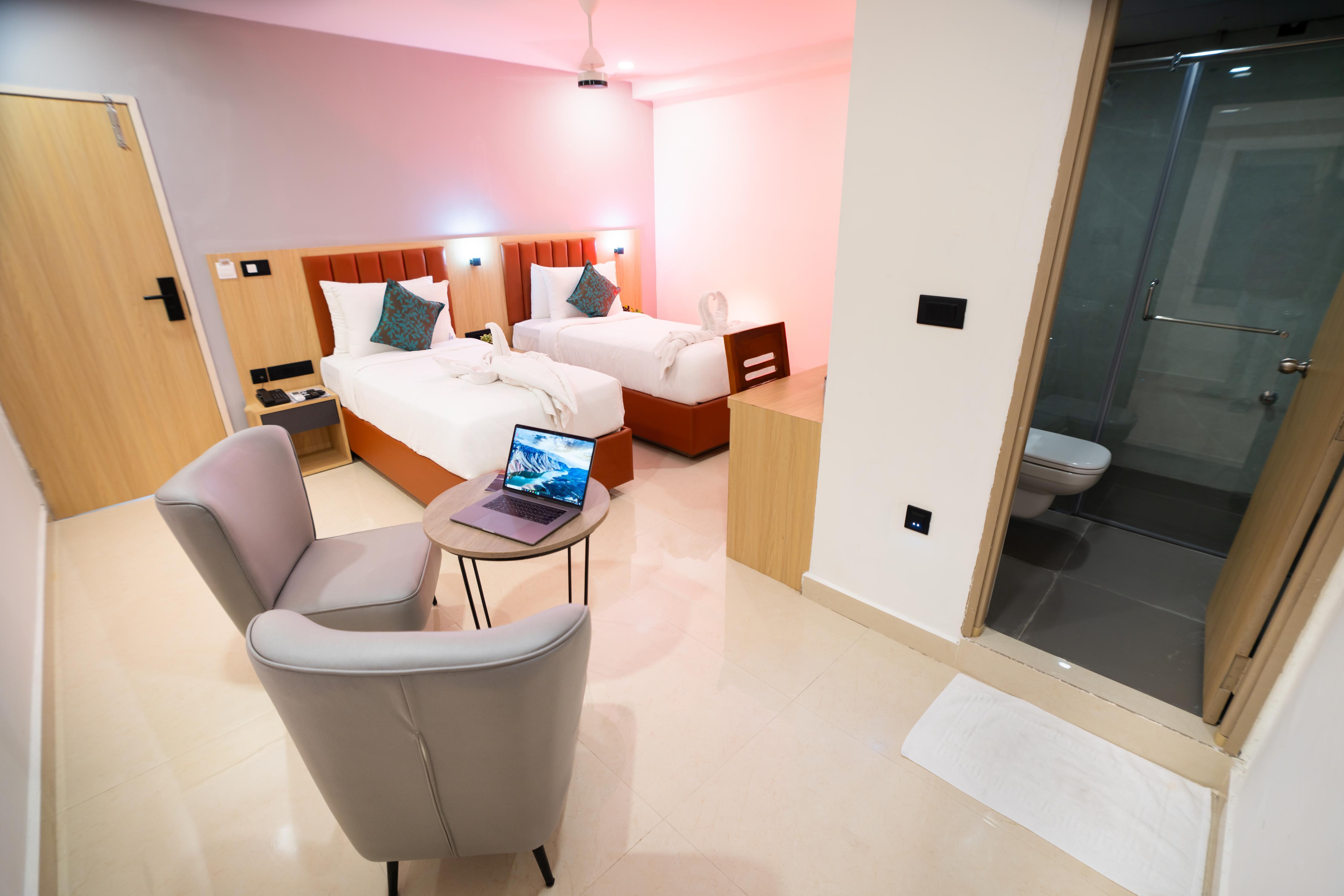 Sunrise Business Hotel Room Type - Executive Twin