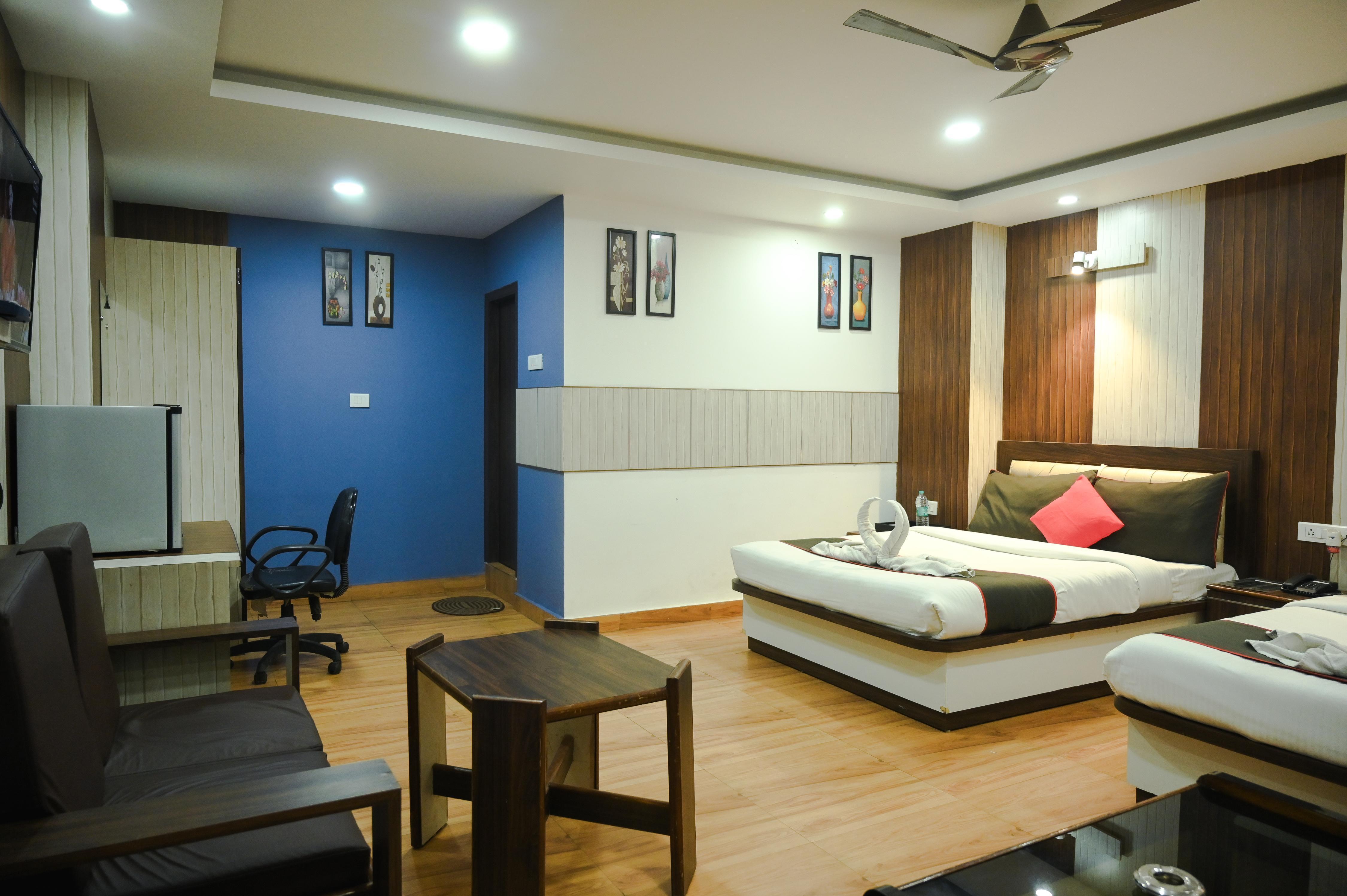 Rudra Stay Near Zoo Road - Tap to explore photos