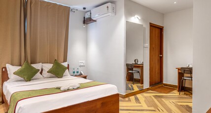 The Fortune Stay Room Type - premium Room