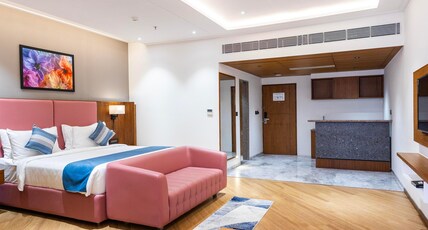 Ramada Encore by Wyndham Viramgam Room Type - Junior Suite, 1 King Bed, Jetted Tub