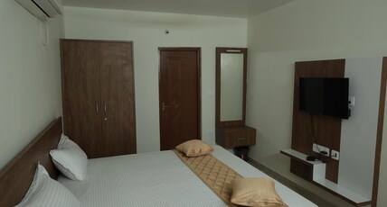 AAHHAA RESIDENCY Room Type - SUPER DELUXE ROOM