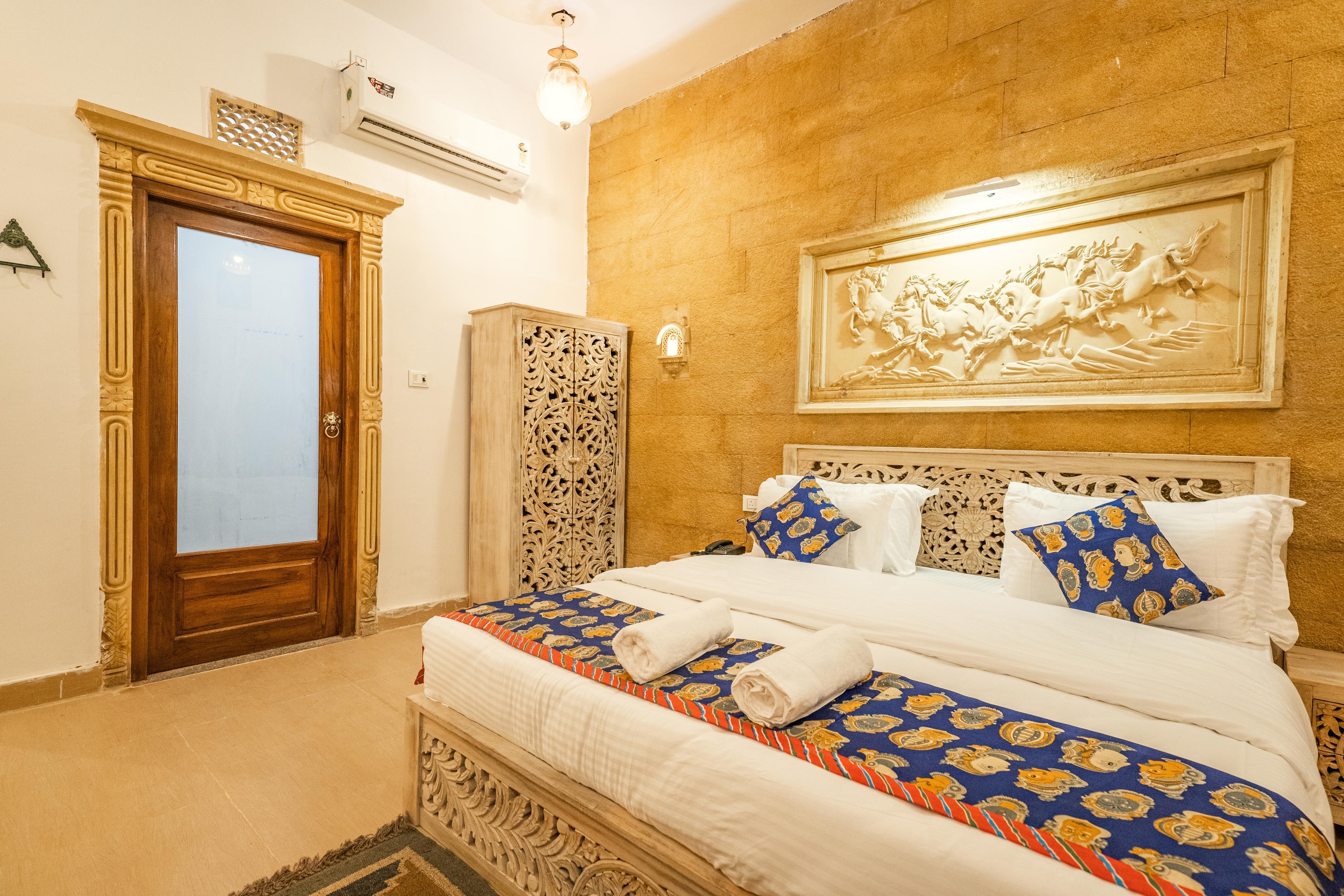 Hotel Govind Fort - Tap to explore photos