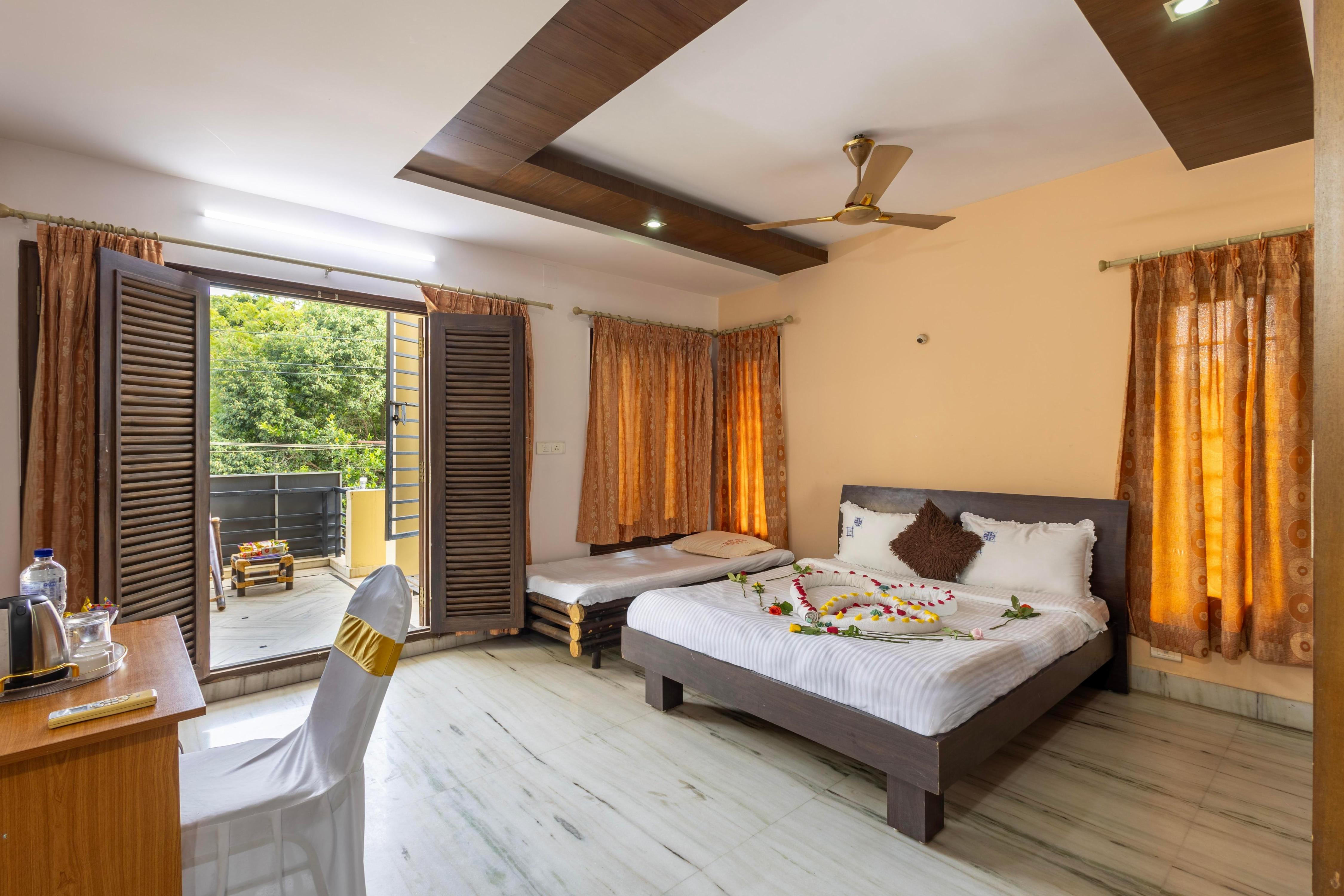 HOTEL COZY CORNER - Opp JNTU Kakinada - Tap to explore photos