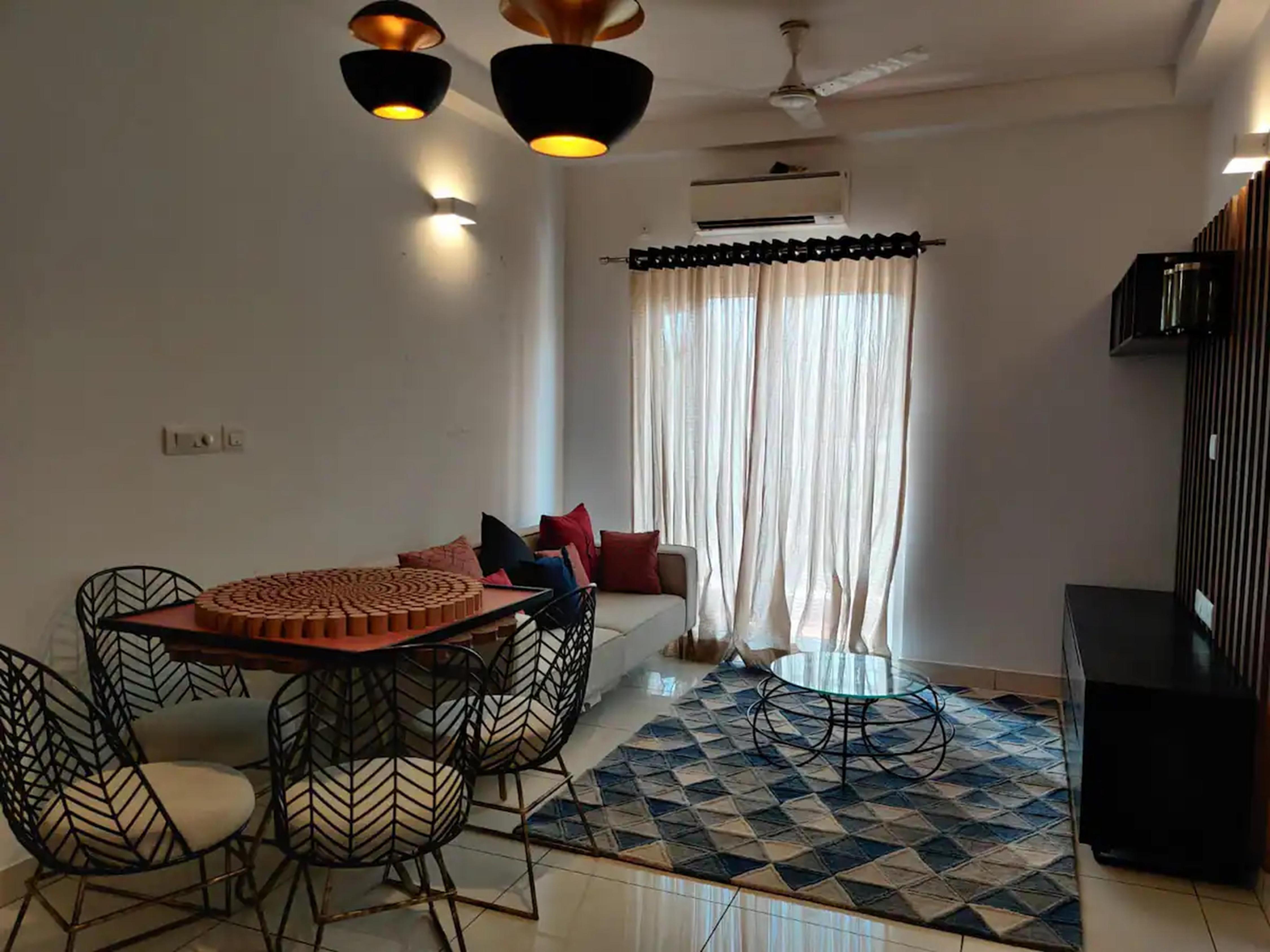 Cozy 1BHK in Yeshwantpur/ Ikea Metro Station - Tap to explore photos