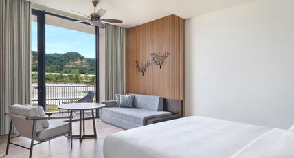 Jim Corbett Marriott Resort and Spa Room Type - Premier Room with River View, King Bed