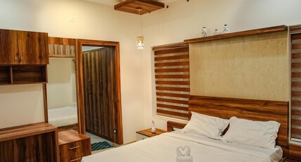 JOHN'S CASTLE Room Type - DOUBLE ROOM WITH A/C