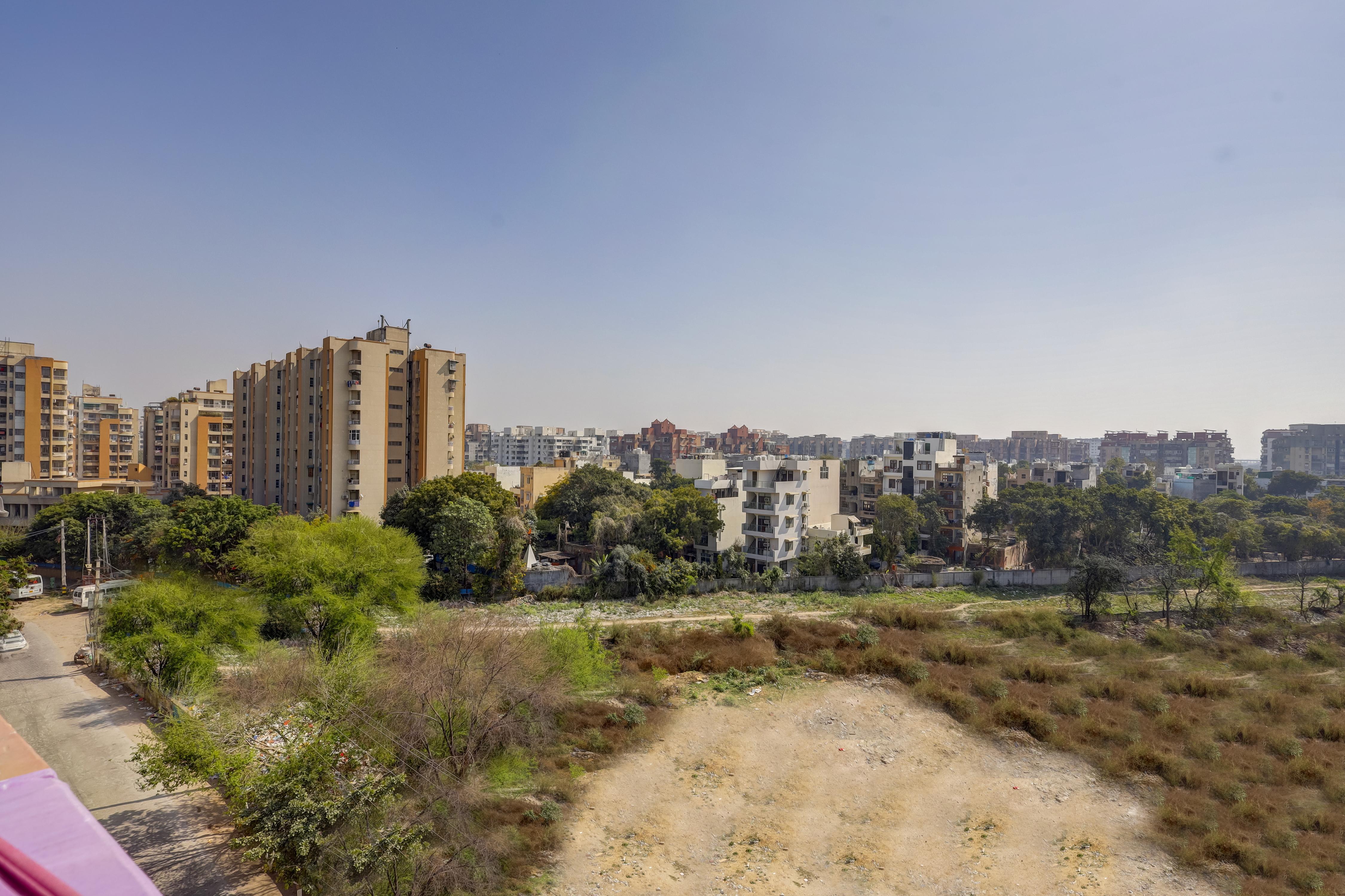 Castle Grand Hotel Dwarka Sector - 21 - Tap to explore photos