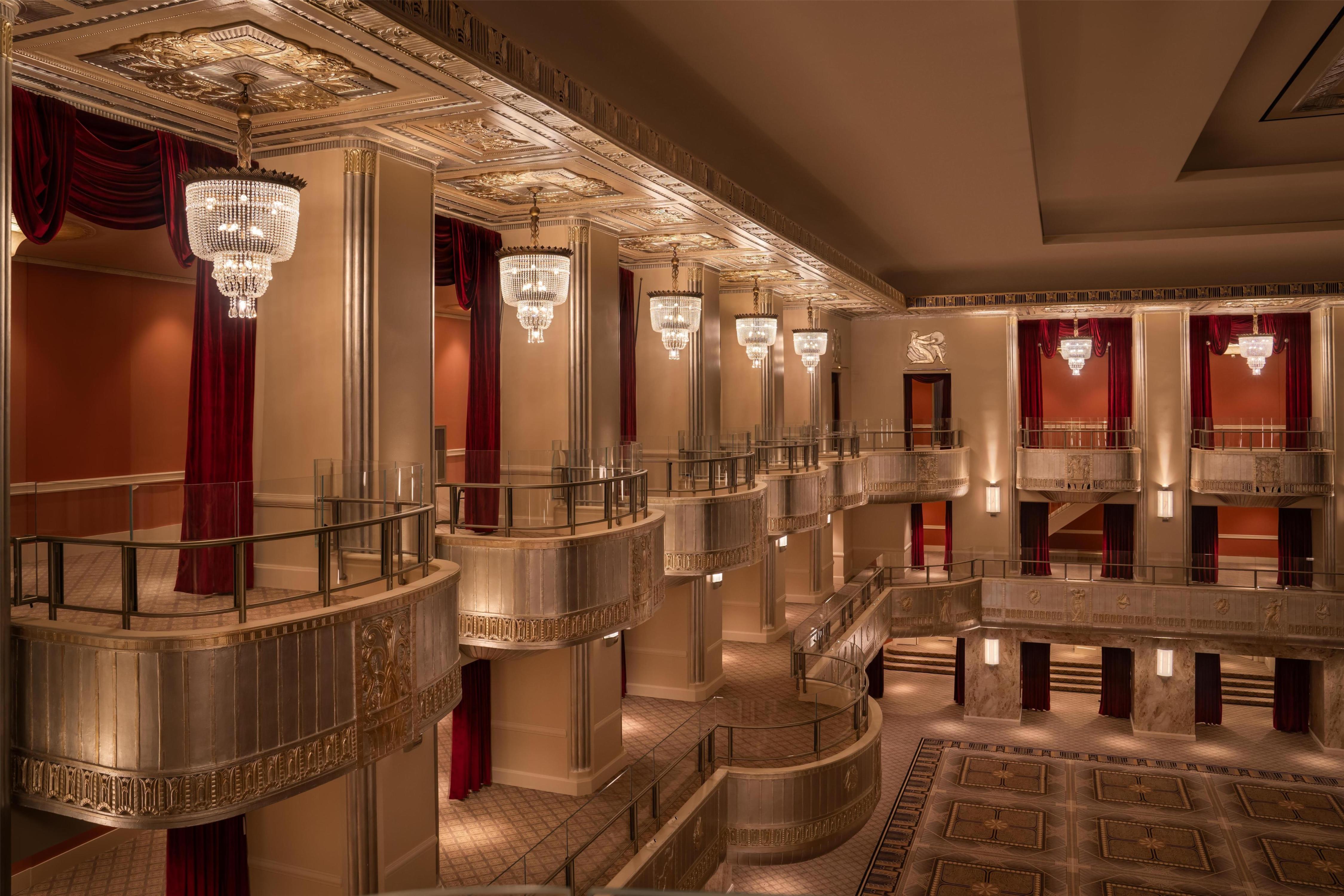 Waldorf Astoria New York - Tap to explore photos