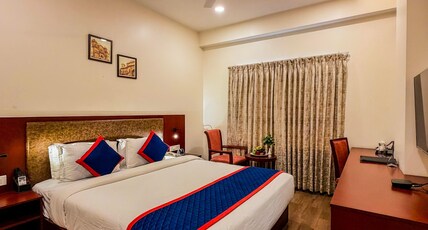 Zip By Spree Hotels Kolhapur Room Type - Superior King Room With City View