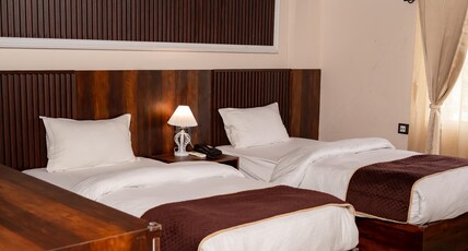 The Layover Hotel - 2 Minutes from the Airport Room Type - Deluxe Room Twin Bed The Layover Hotel - 2 Minutes from the Airport Room Type - Deluxe Room Twin Bed