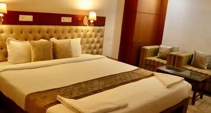 MW Hotel Room Type - Deluxe Double Room
