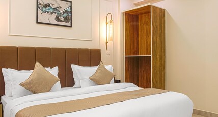 PerfectStayz Premium Varanasi Room Type - Family Suite Room