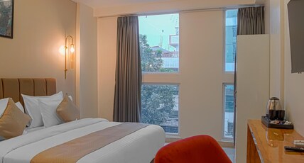 PerfectStayz Premium Varanasi Room Type - Executive Room