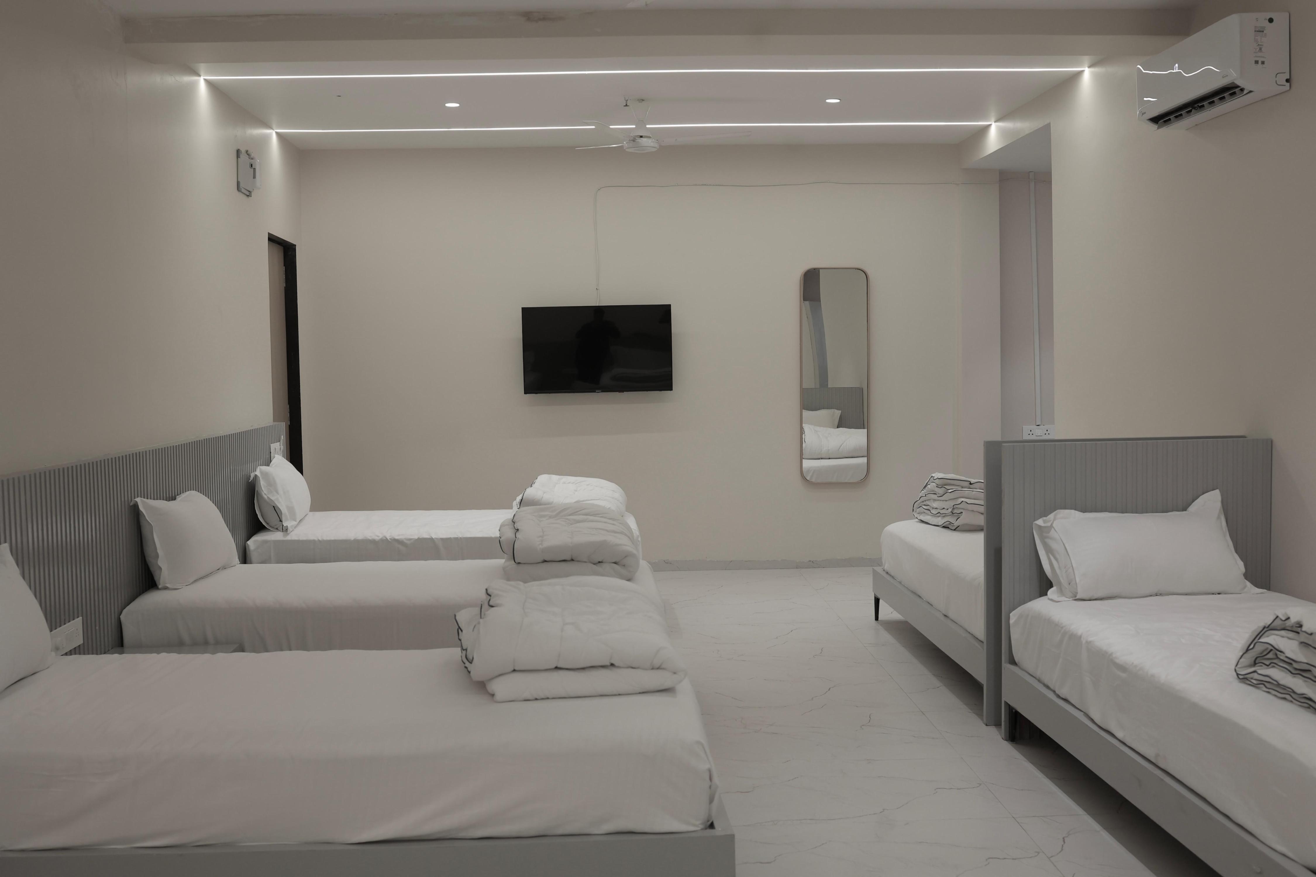 The Pramukh hotel Room Type - Elegance Room