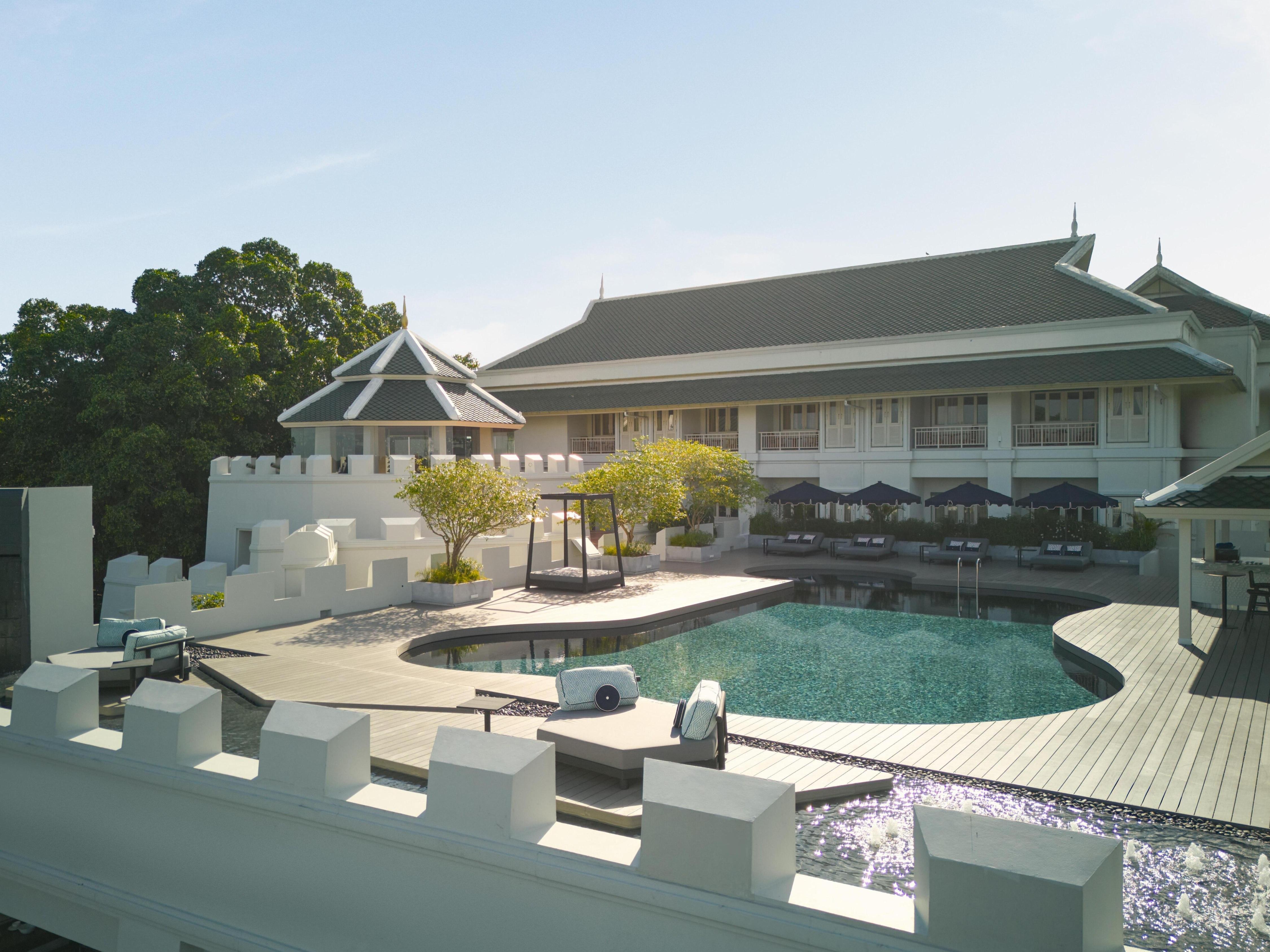 Kalanan Riverside Resort - Tap to explore photos