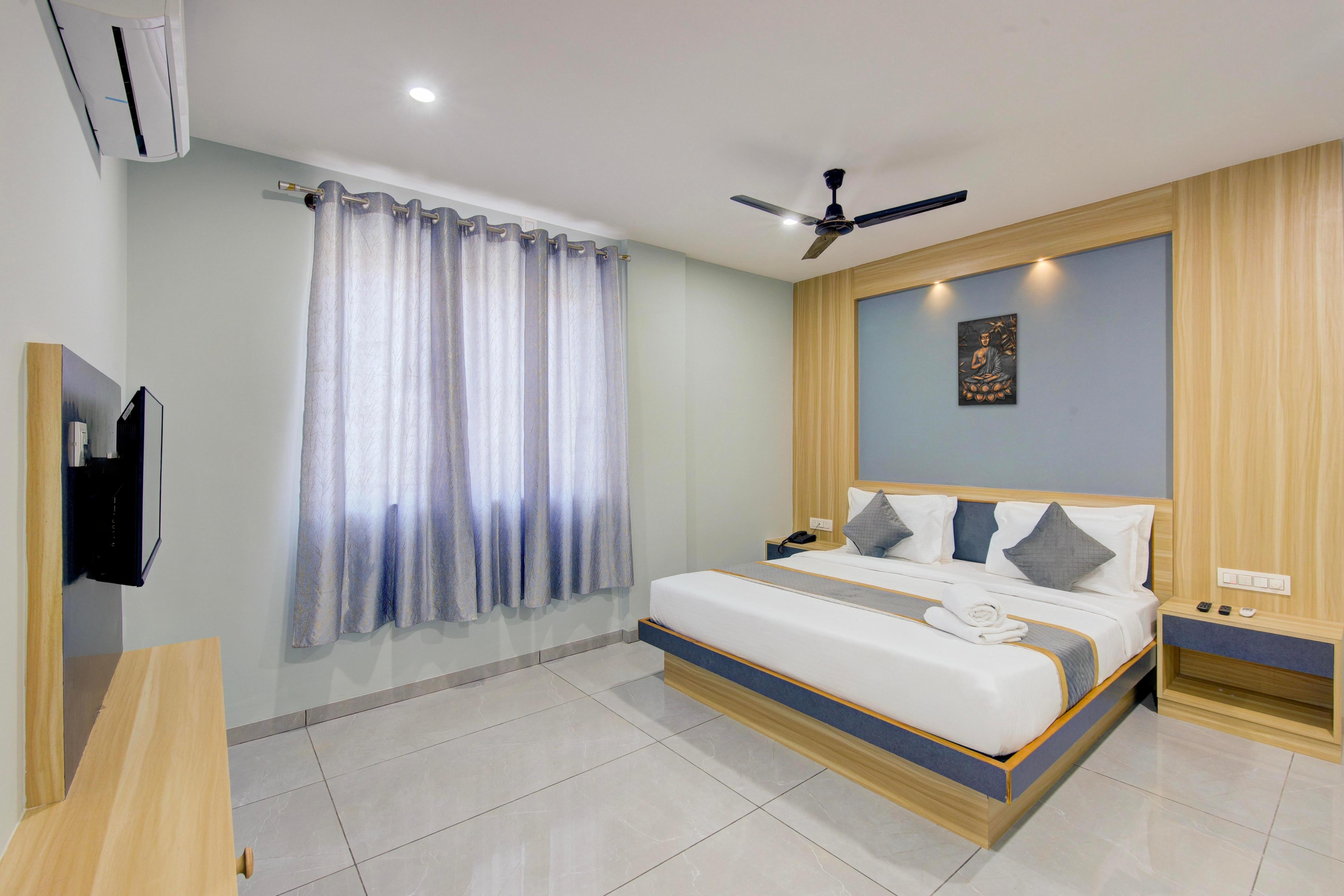 Hotel Park Lane Yelahanka - Tap to explore photos