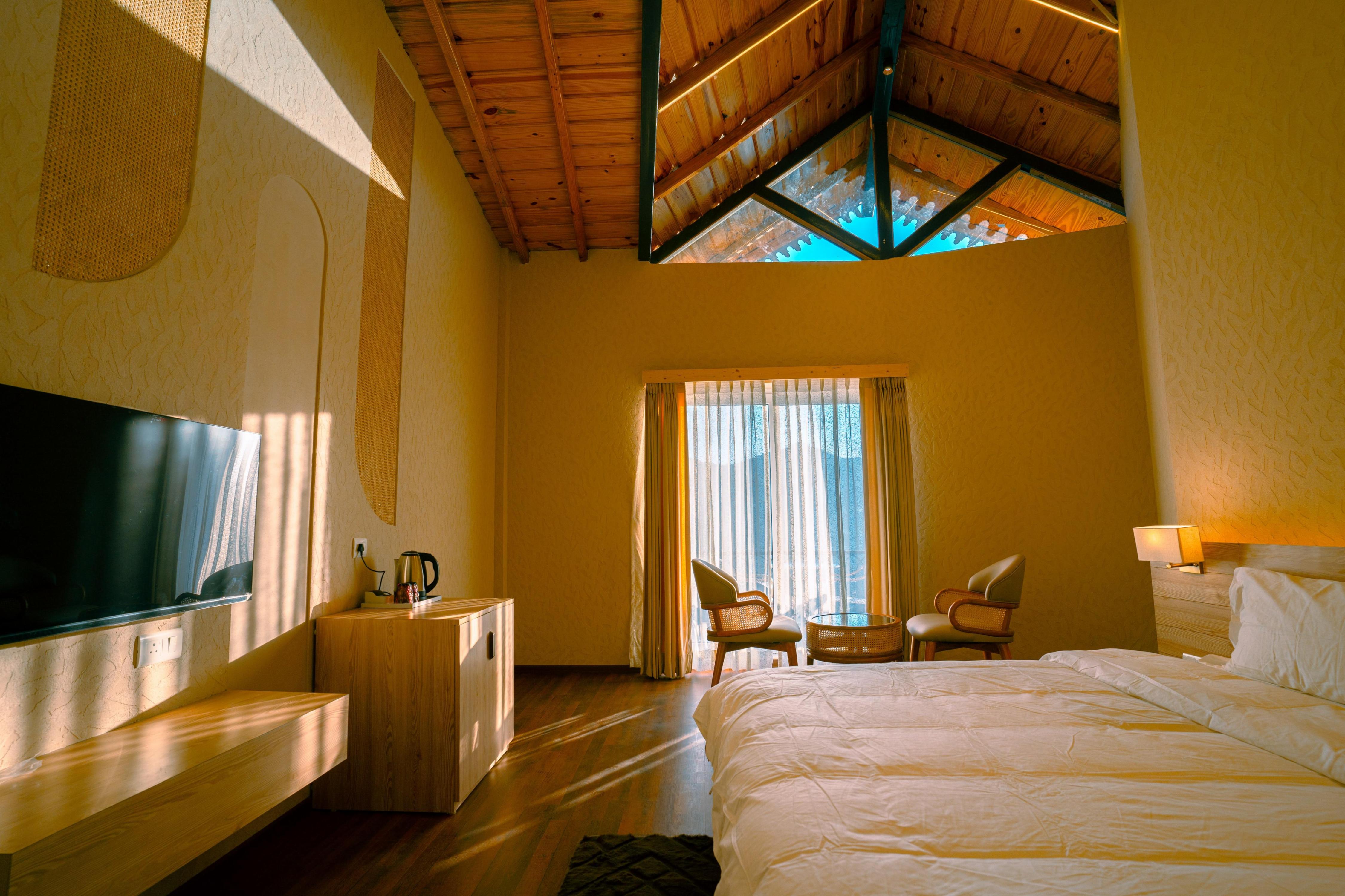 The Barns Resort Room Type - Luxury Suite with Private Balcony and Mountain View