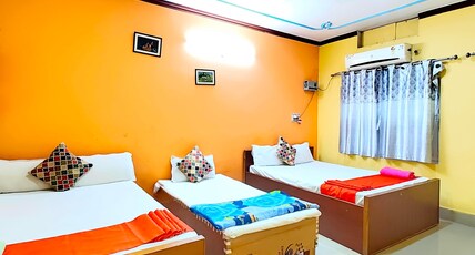Sanskriti Guest House Varanasi Room Type - Deluxe Triple  Bed Room AC