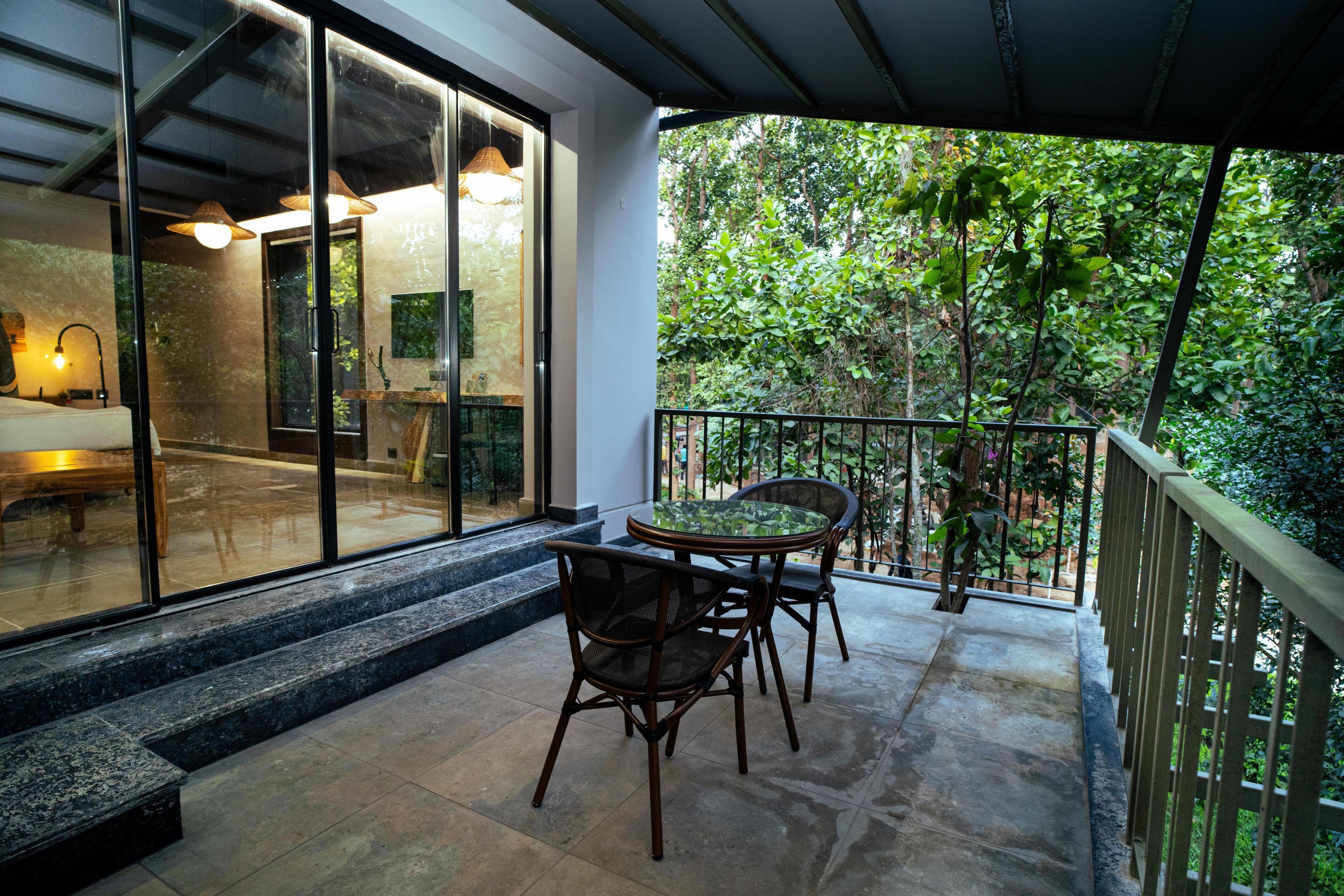 Hotel Sonar Bangla Joypur Forest Room Type - Deluxe Double (With Balcony)