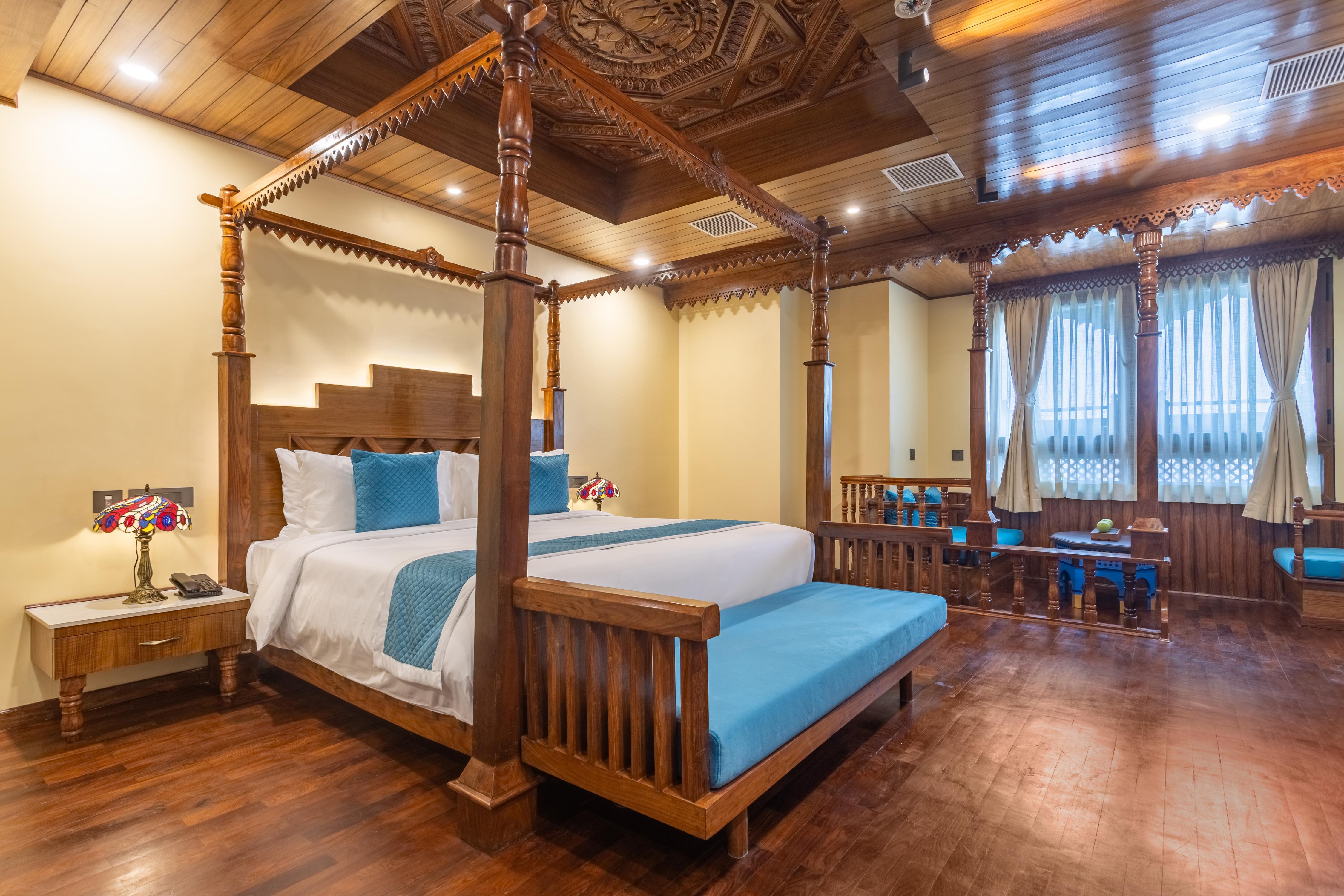Aarya Hotel And Spa Room Type - Presidential Suite