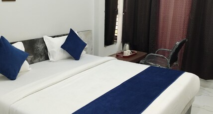 Hotel Blue Paradise Room Type - Deluxe Room with City View