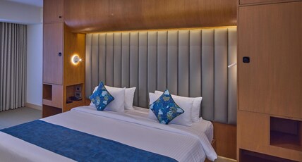 Grand Continent Mahabalipuram A Sarovar Premiere Affiliate Hotel Room Type - Grand Premier Room Canal View - 1 Double Bed Grand Continent Mahabalipuram A Sarovar Premiere Affiliate Hotel Room Type - Grand Premier Room Canal View - 1 Double Bed