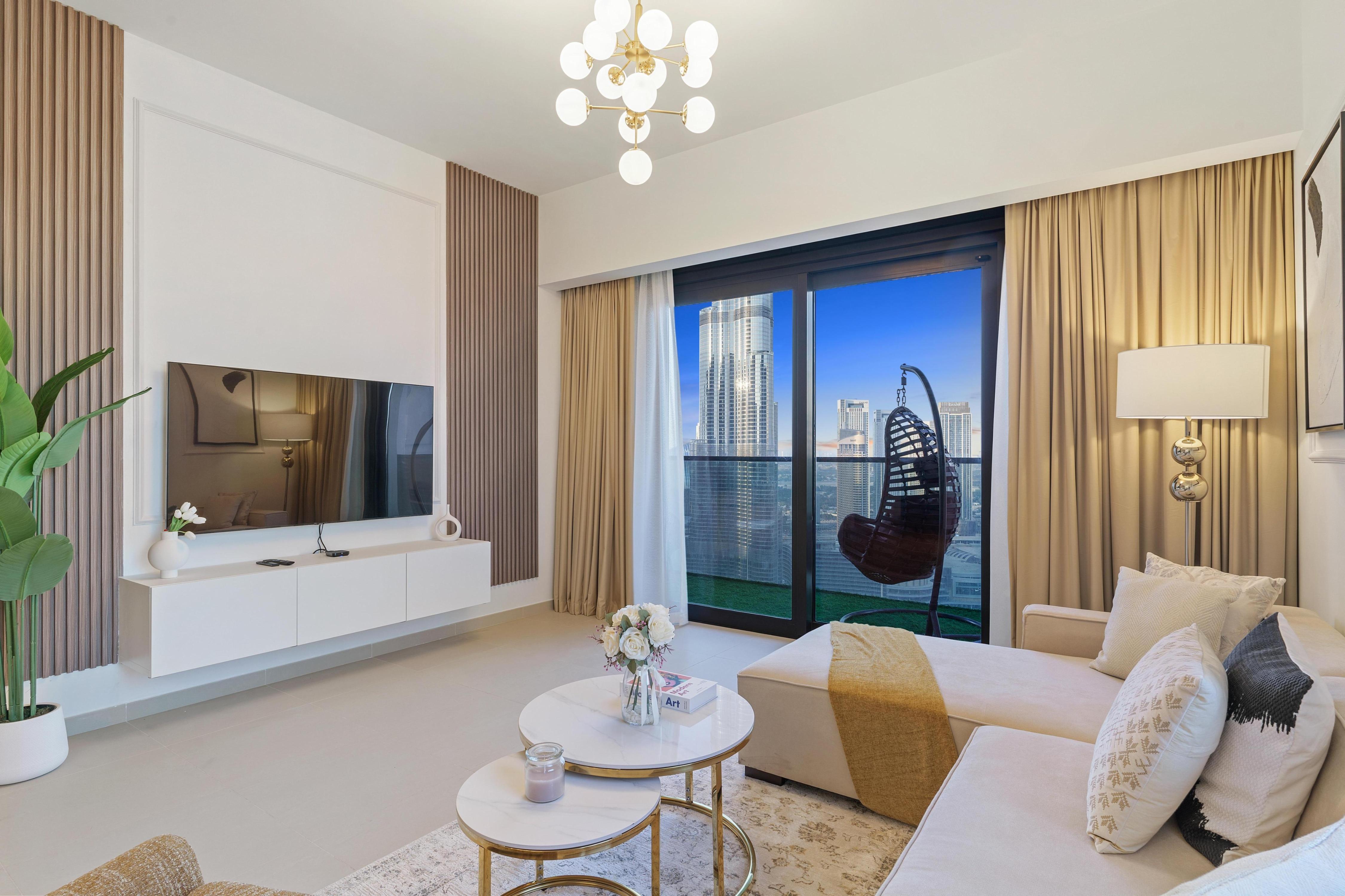 The Luxe Manor | 4 BR Apt with Full Khalifa & Fountain Views - Tap to explore photos
