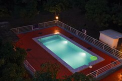 Hidden Leaf farm stay