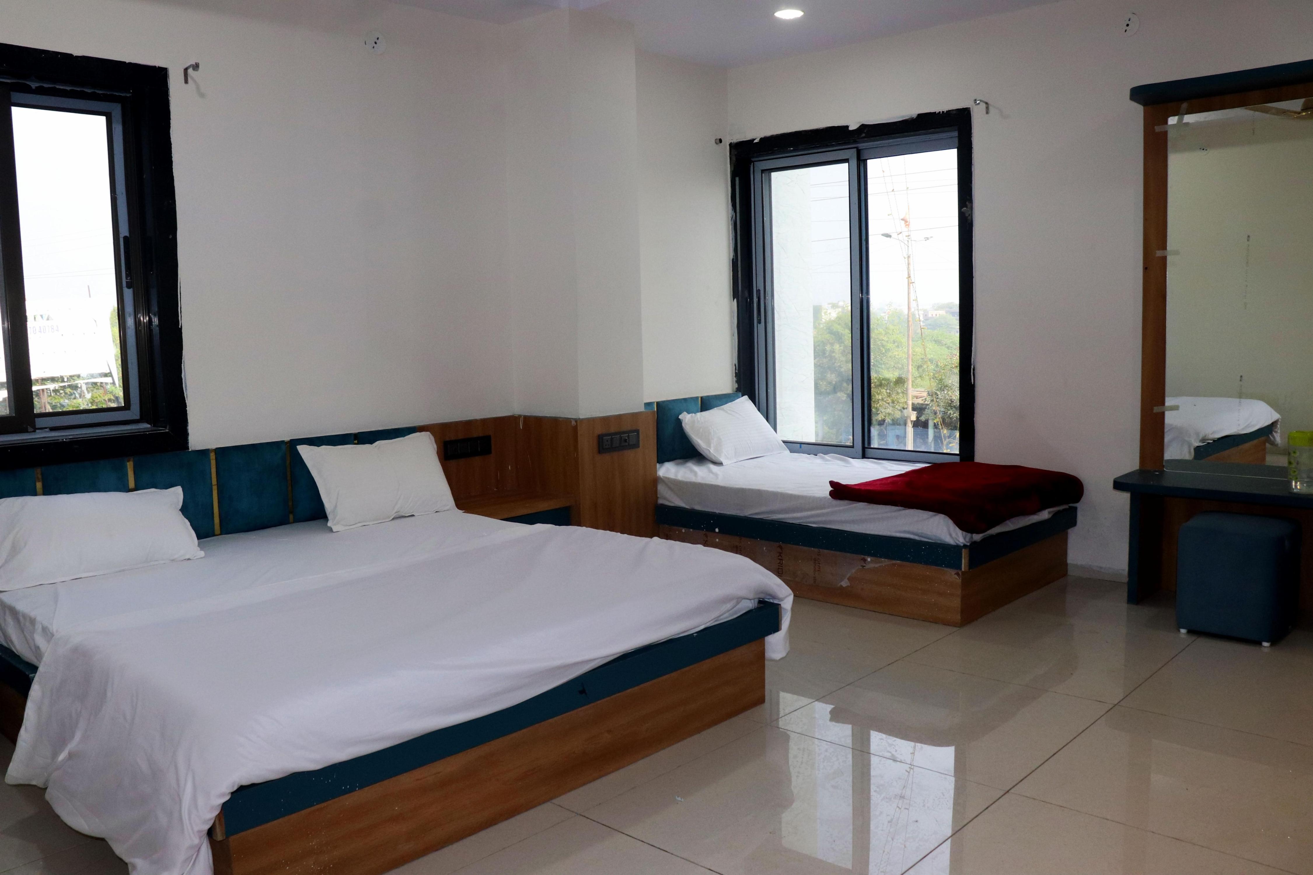 Hotel madhu shree - Tap to explore photos