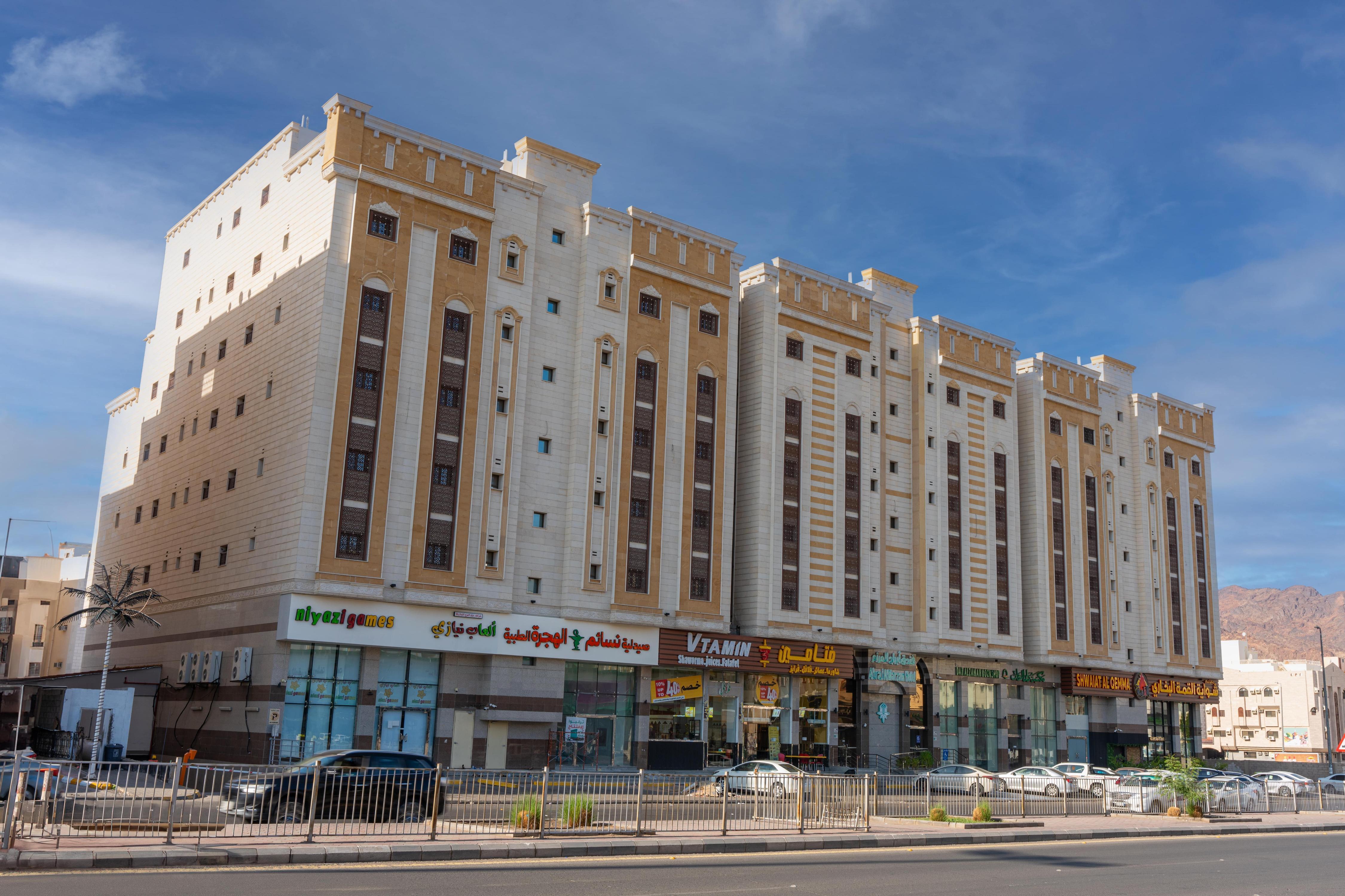 Abrag Almarzam Hotel - Tap to explore photos