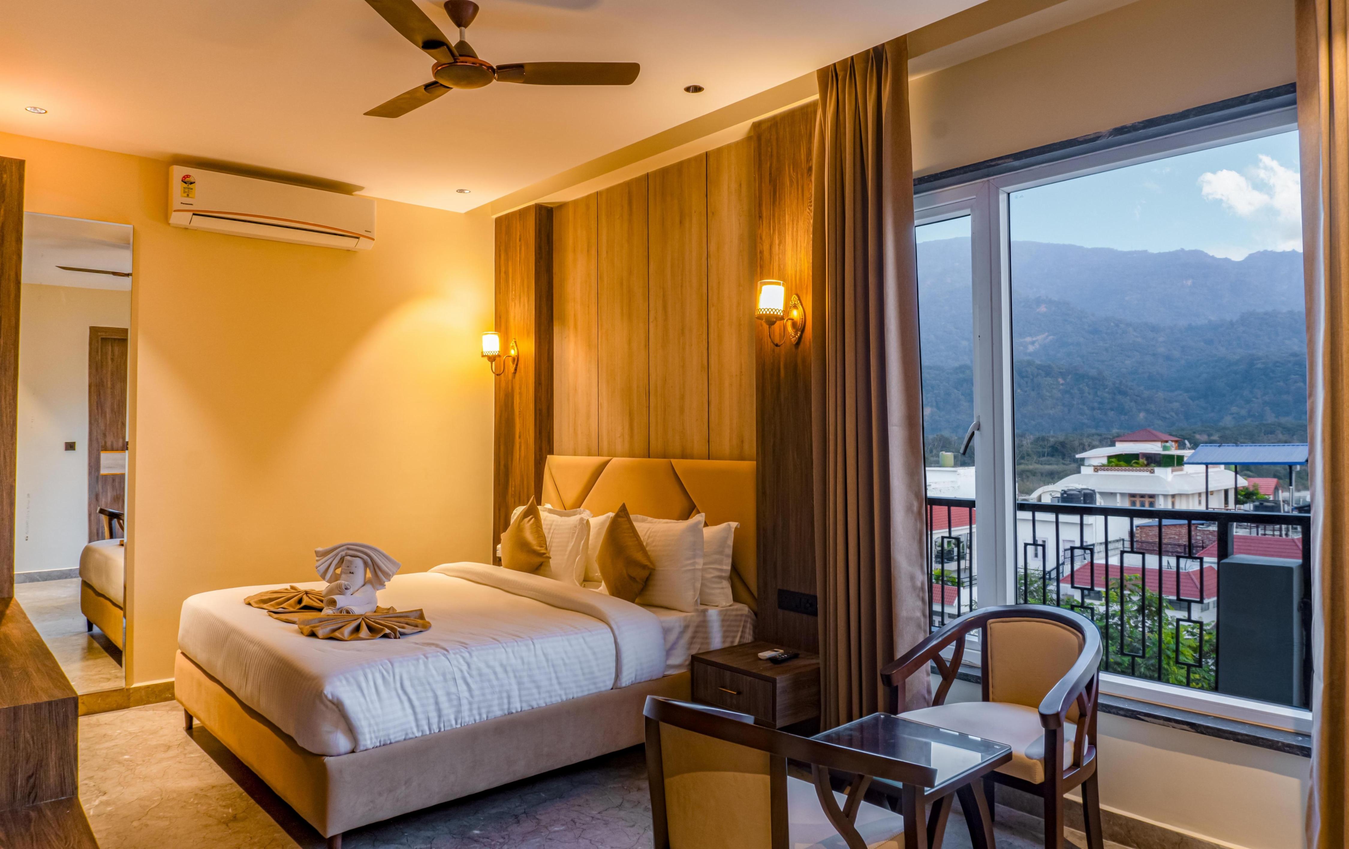 Hrishikesh High @ 2Km from Triveni Ghat Room Type - Platinum with mountain view