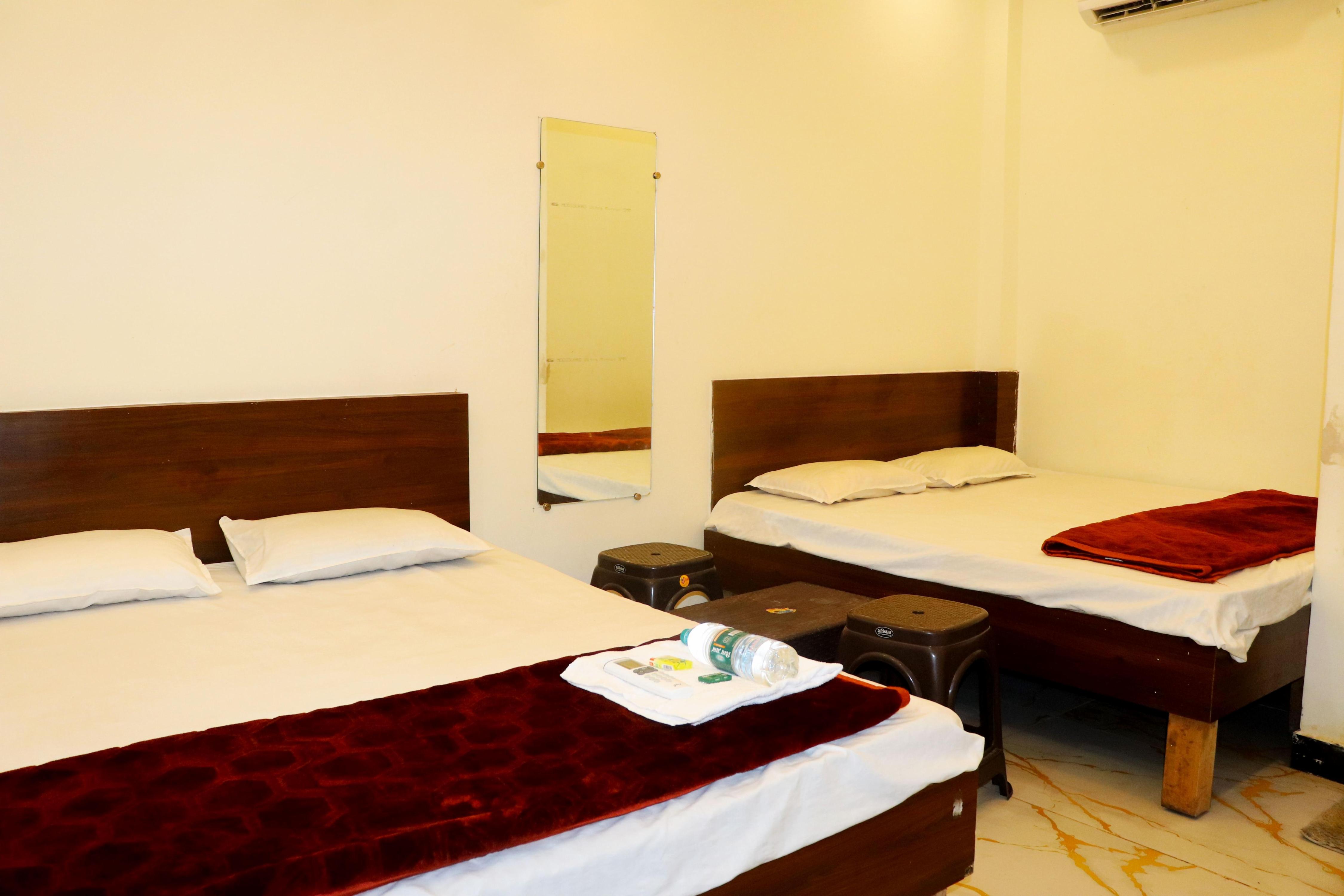Shree Gajanand Palace Room Type - Four bed Room