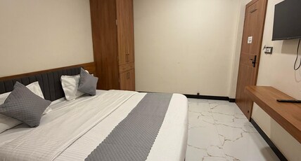 Shree Ji Darbar Room Type - Standard Non Ac