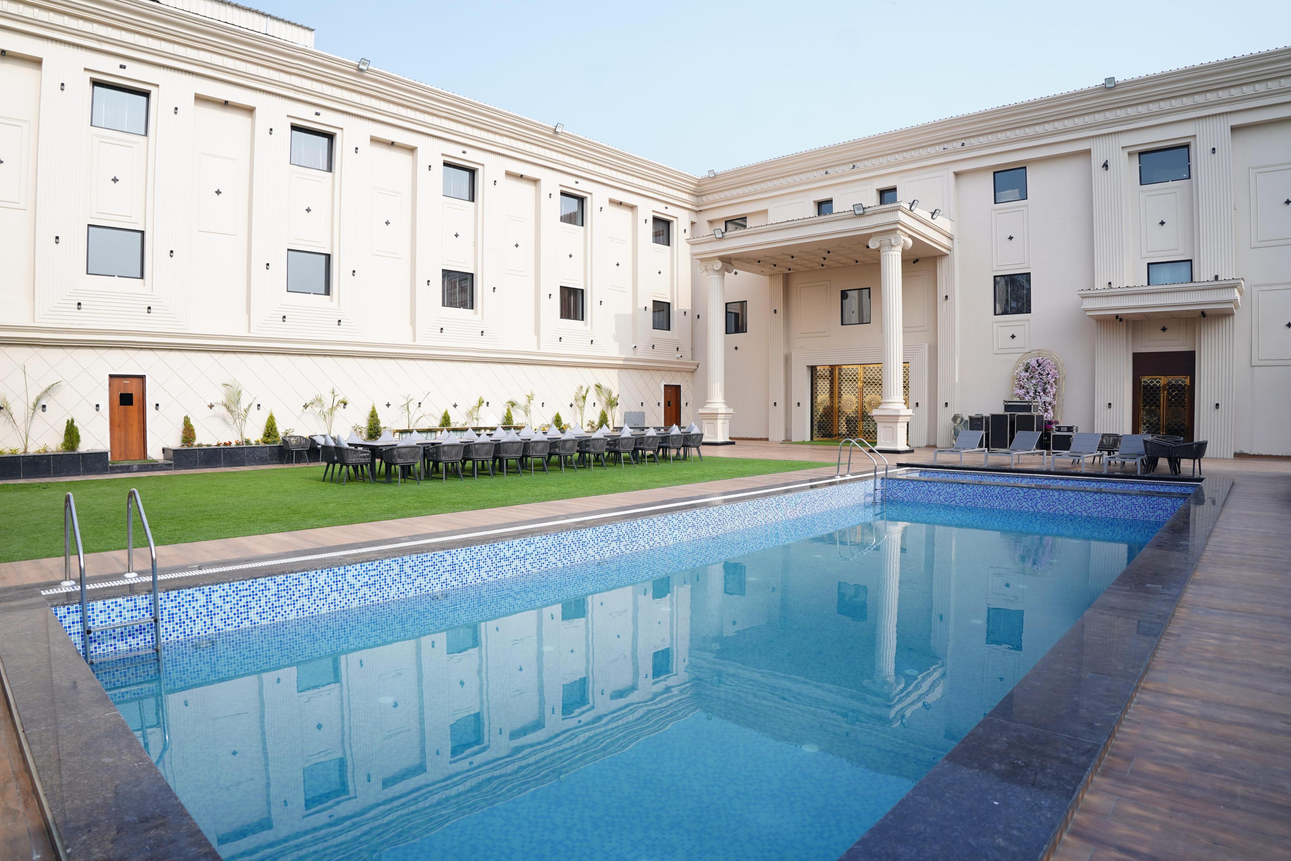 The Royal Velvet Hotel & Resort