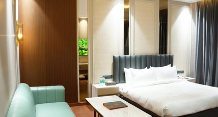 The Royal Velvet Hotel & Resort Room Type - Royal Suite