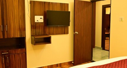 Ridhis Inn Room Type - AC Deluxe Room Ridhis Inn Room Type - AC Deluxe Room