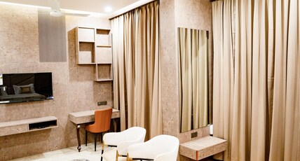 HOTEL ANJANI PALACE Room Type - Royal Suite