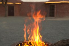 Unique Mudwood Retreat | Jodhpur |4 BR|By Homeyhuts