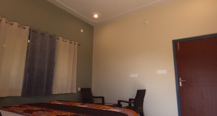11 Gaon Homestay Jaiharikhal Room Type - King Room with Balcony 11 Gaon Homestay Jaiharikhal Room Type - King Room with Balcony