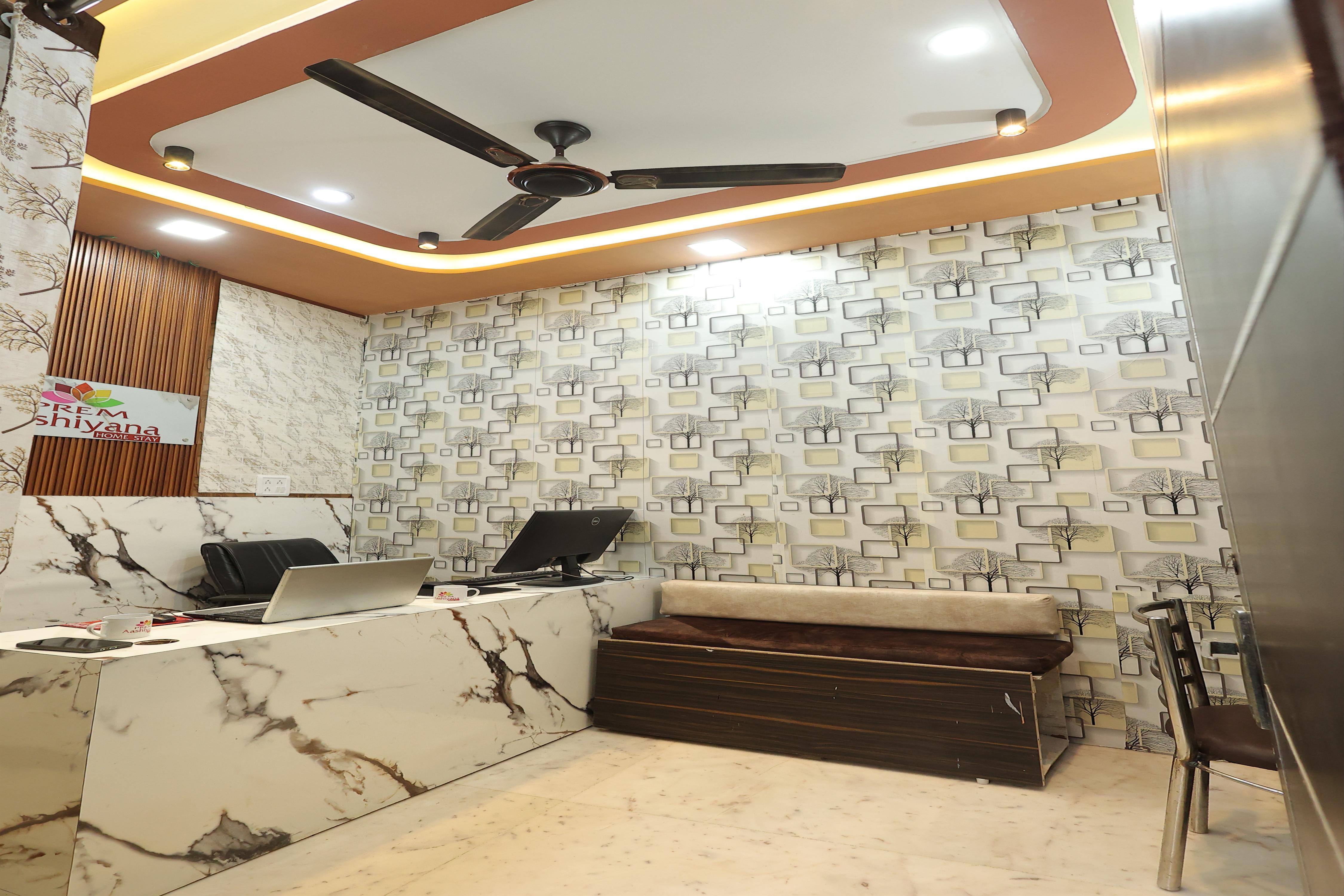 PREM AASHIYANA HOME STAY - Tap to explore photos