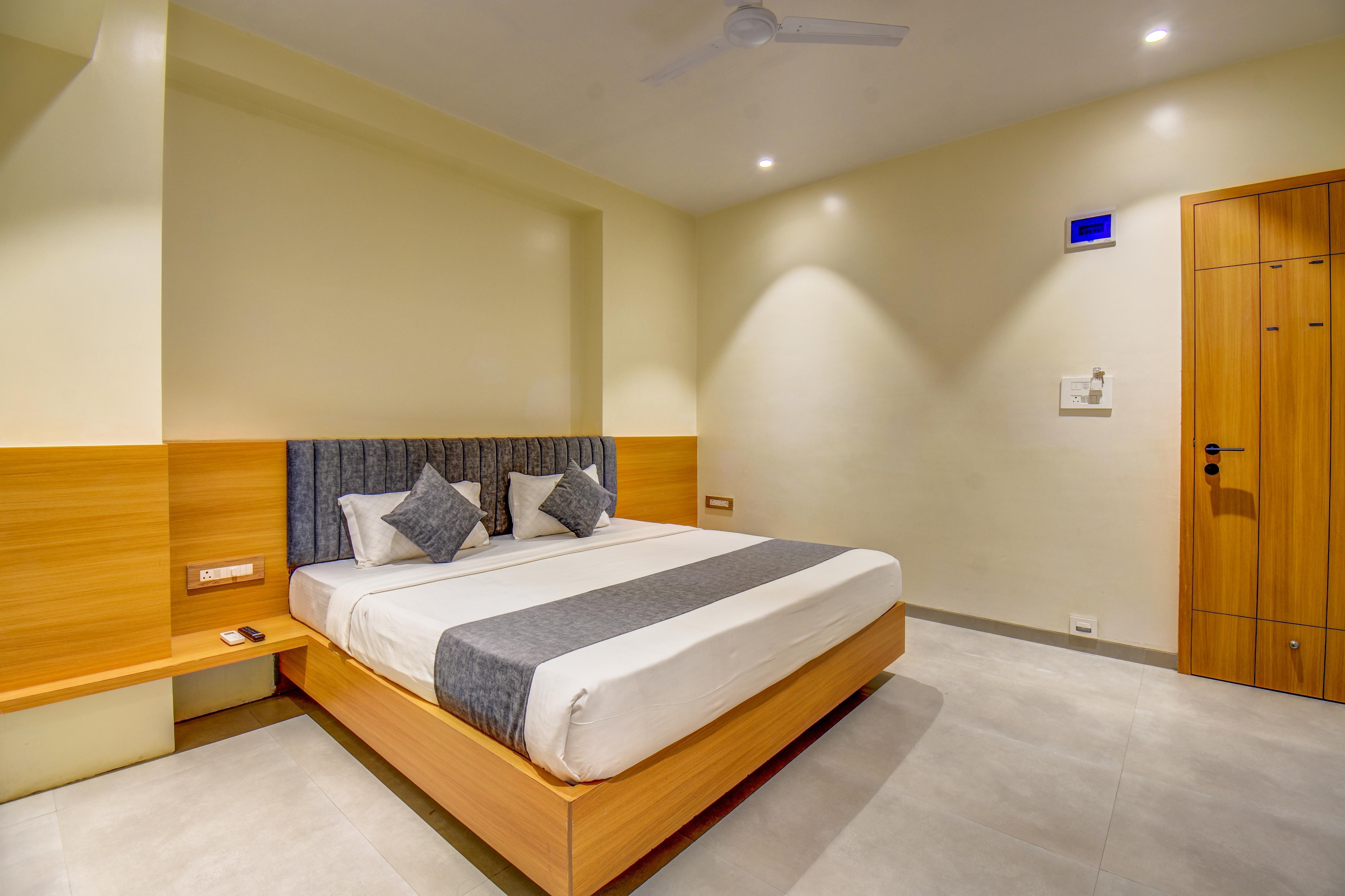 VITS Select Nashik - Tap to explore photos