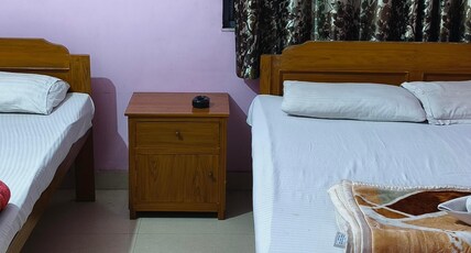 Nirmal Guest House Room Type - Premium Deluxe Room
