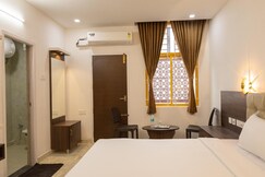 Address of Hotel Kurunjii Residency