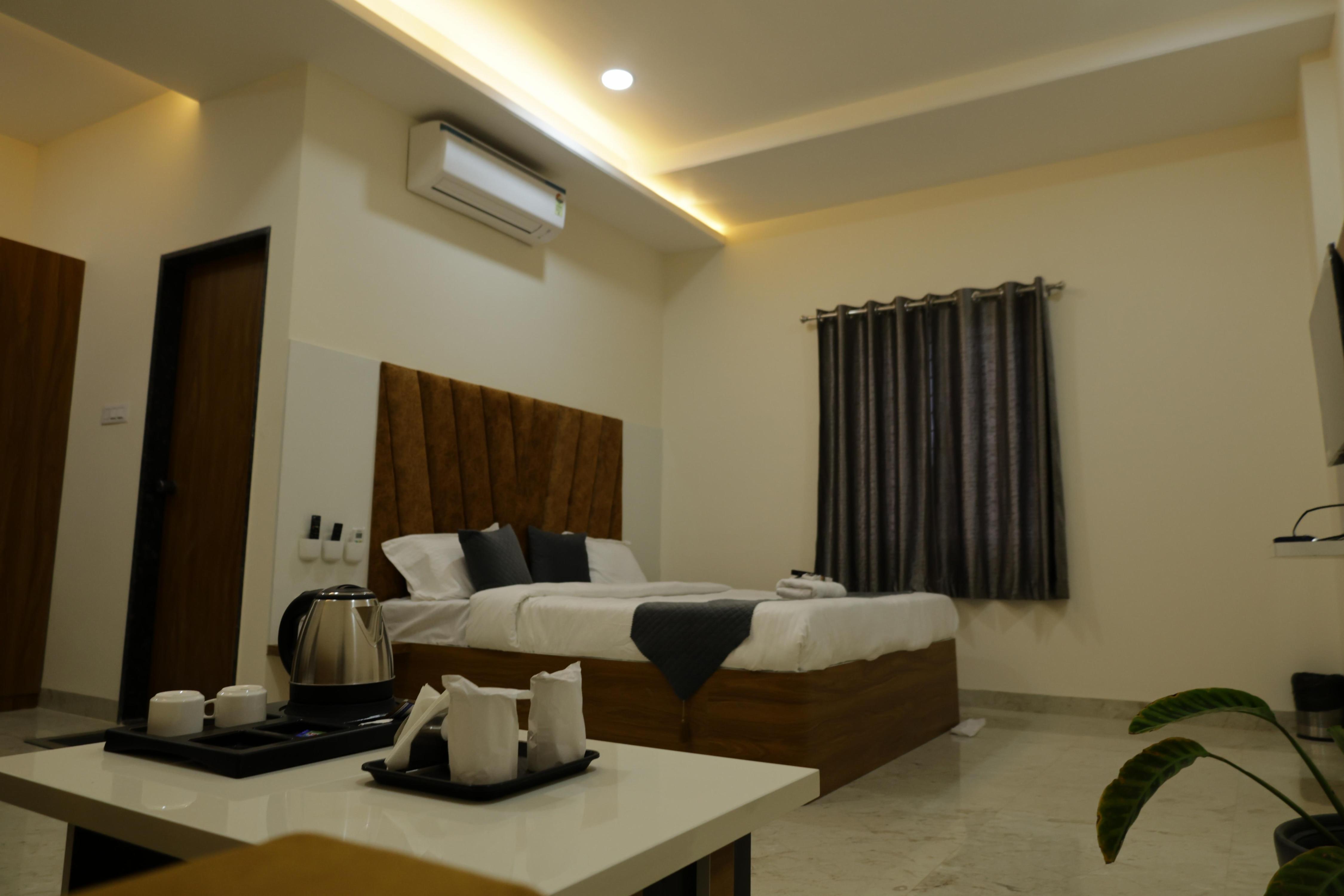 HOTEL THE PRIME LAND Room Type - Super Delux Room