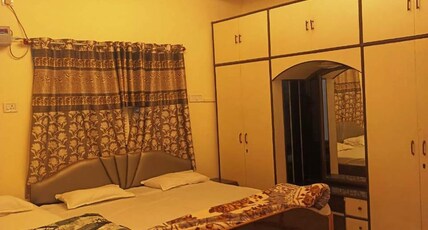 Sanskriti Guest House Maldahiya Varanasi Room Type - Deluxe Triple Bed Ac room 104