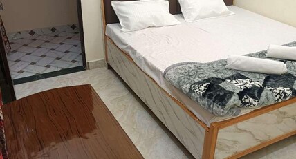 Sanskriti Guest House Maldahiya Varanasi Room Type - Double Bed Non-AC room 103