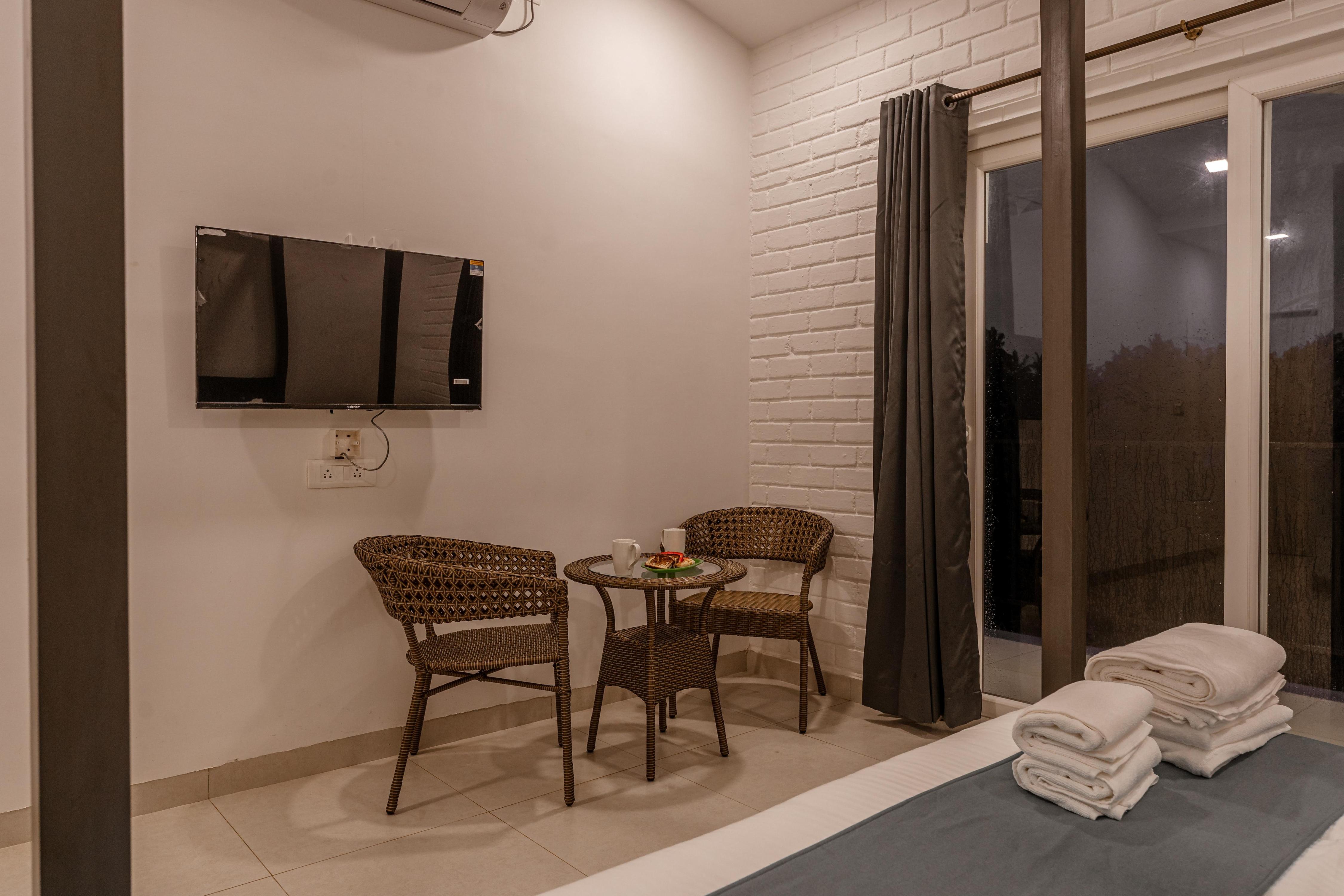 Downtown Hostels Arambol- Boutique Rooms - Tap to explore photos