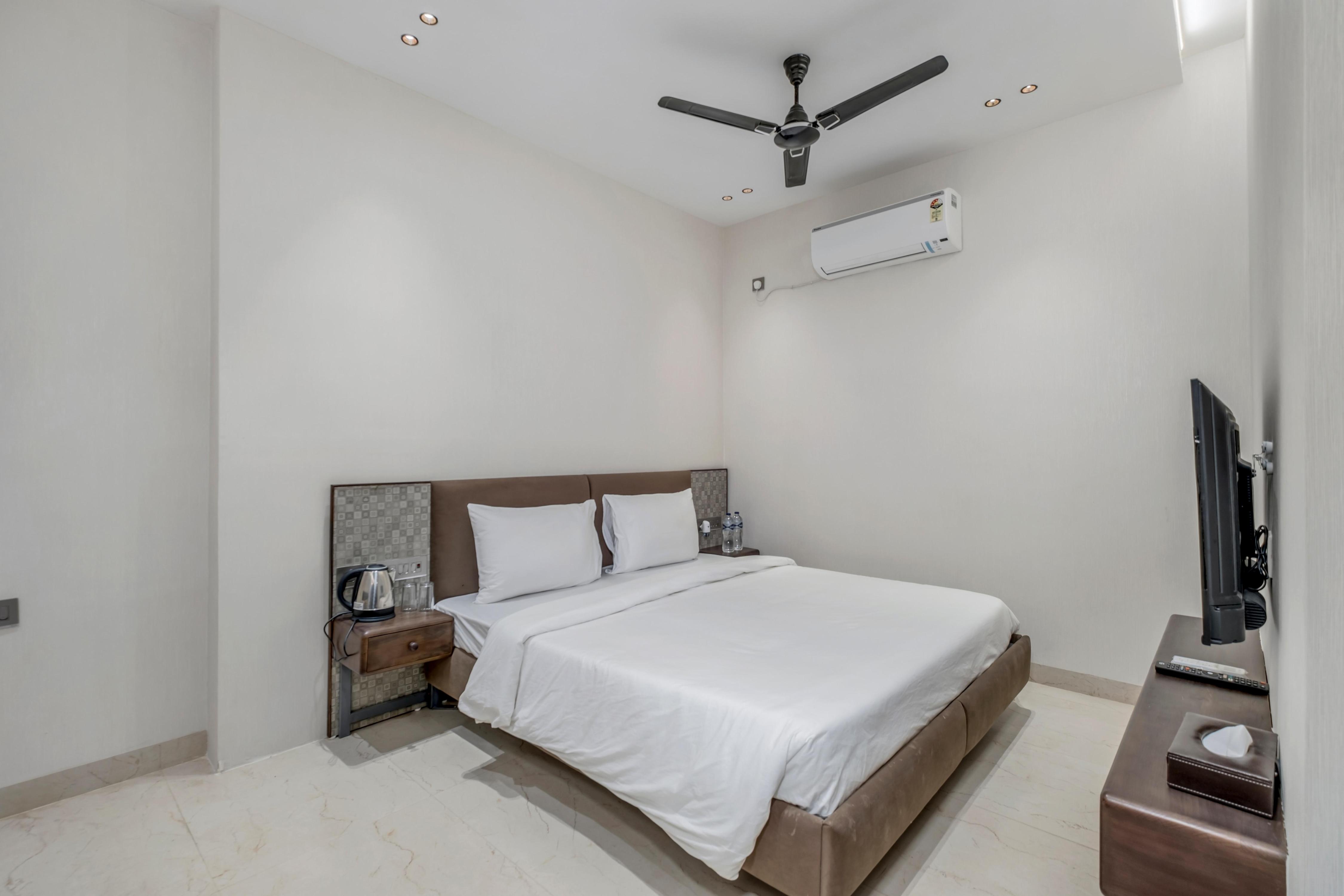 HARI OM RESIDENCY Room Type - EXECUTIVE SUITE